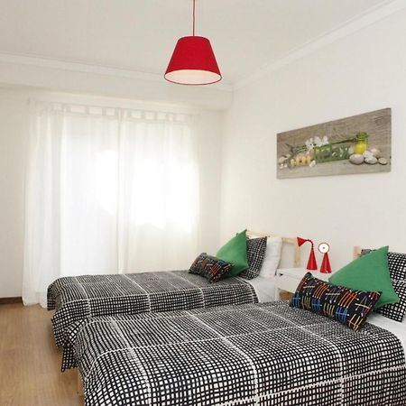 Family Central Apartment In Sao Pedro Do Estoril Exterior photo