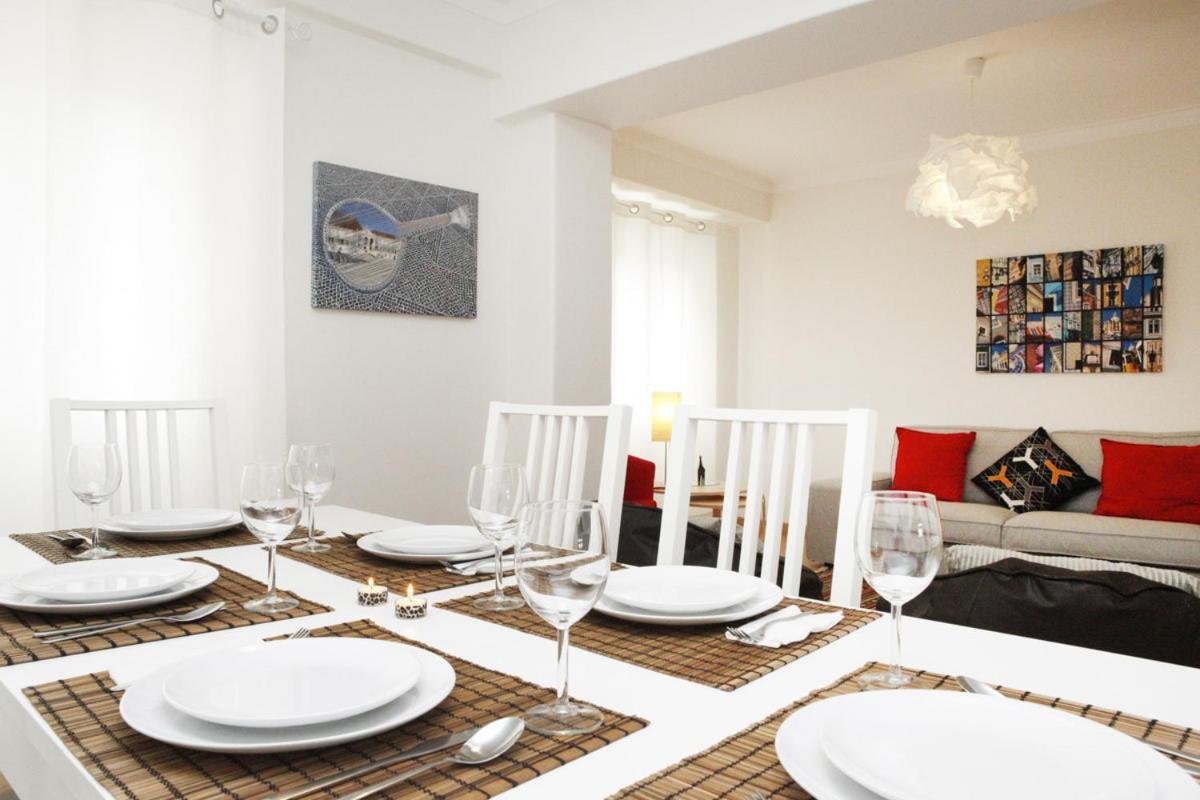 Family Central Apartment In Sao Pedro Do Estoril Exterior photo